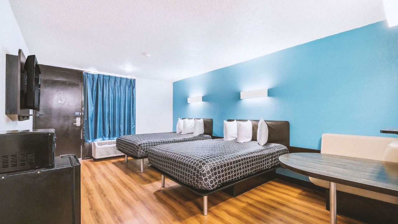 Photo of Bedroom in Beeville