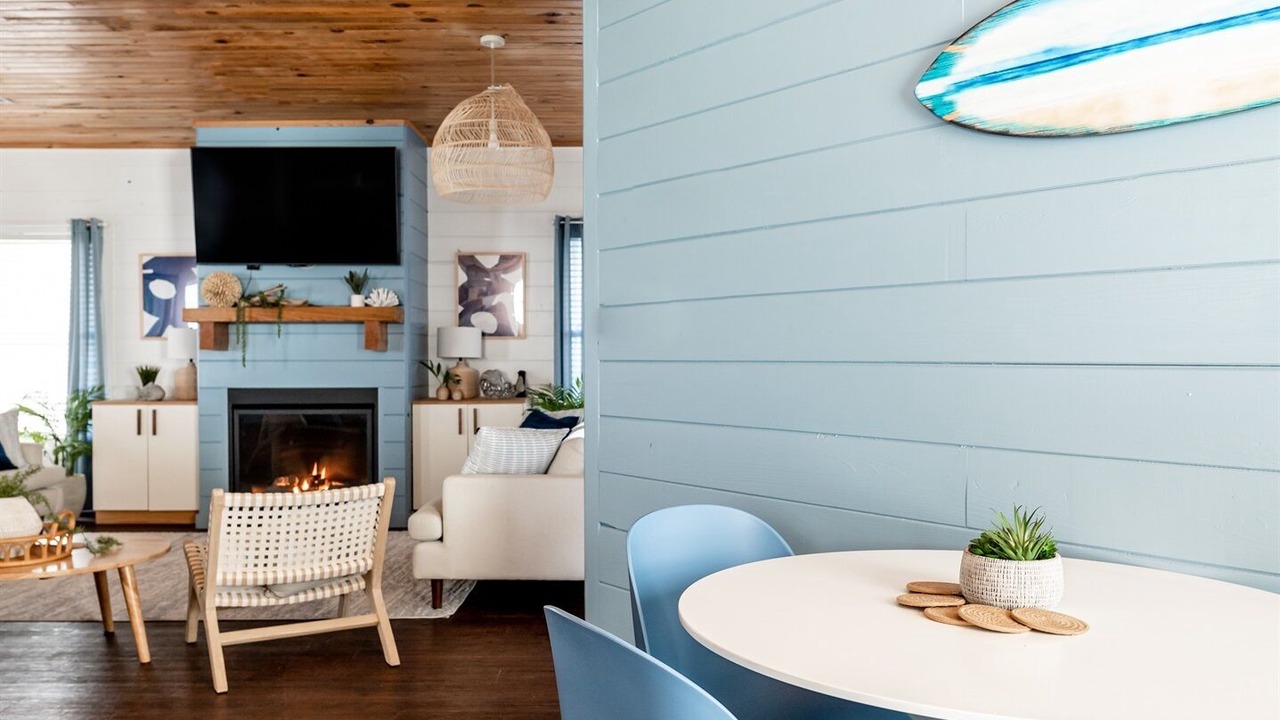 Photo of Bedroom in Crystal Beach