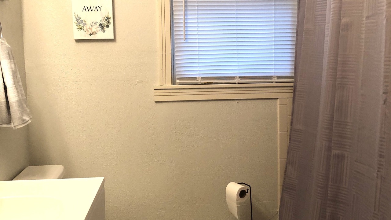 Photo of Bathroom in South Hutchinson