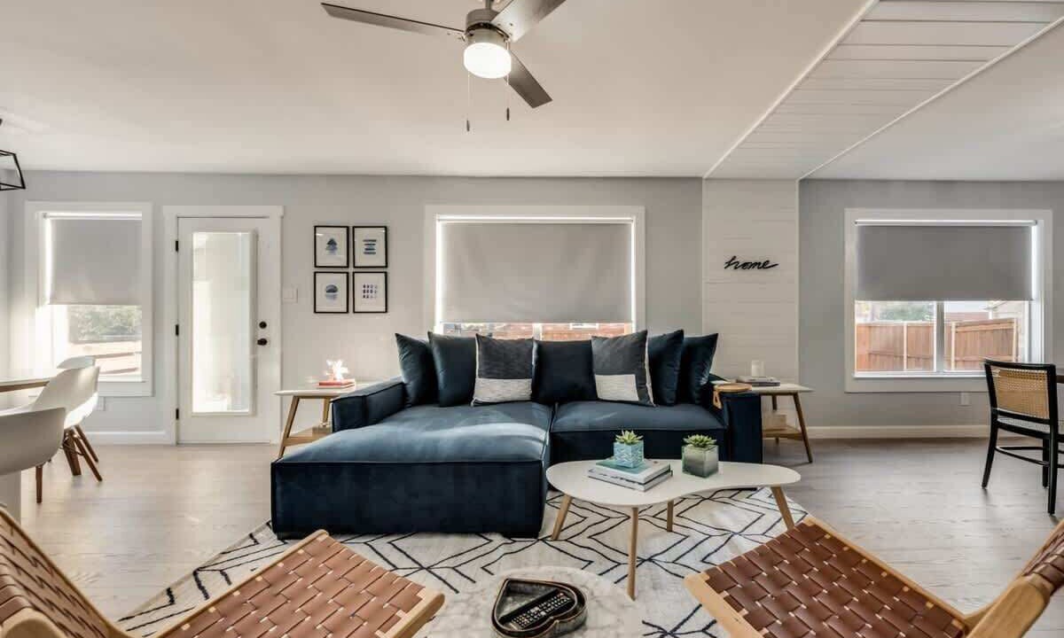 Photo of Livingroom in Little Elm