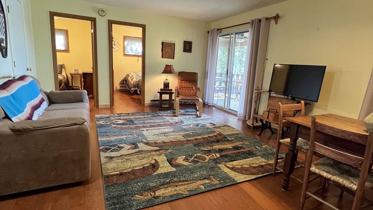 Photo of Livingroom in Chestertown
