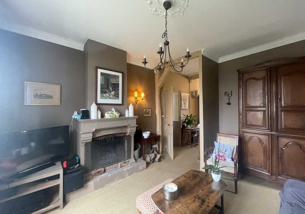 Photo of Livingroom in Saint-Jean-d'Asse