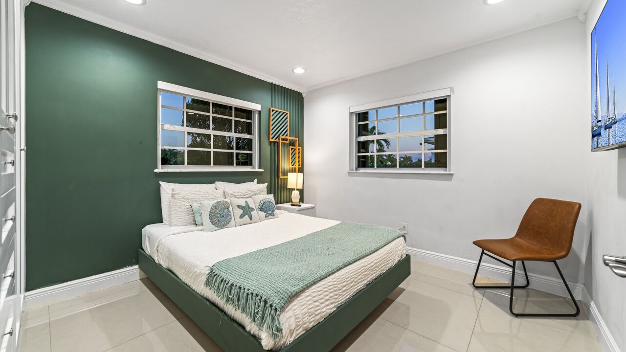 Photo of Bedroom in Carol City