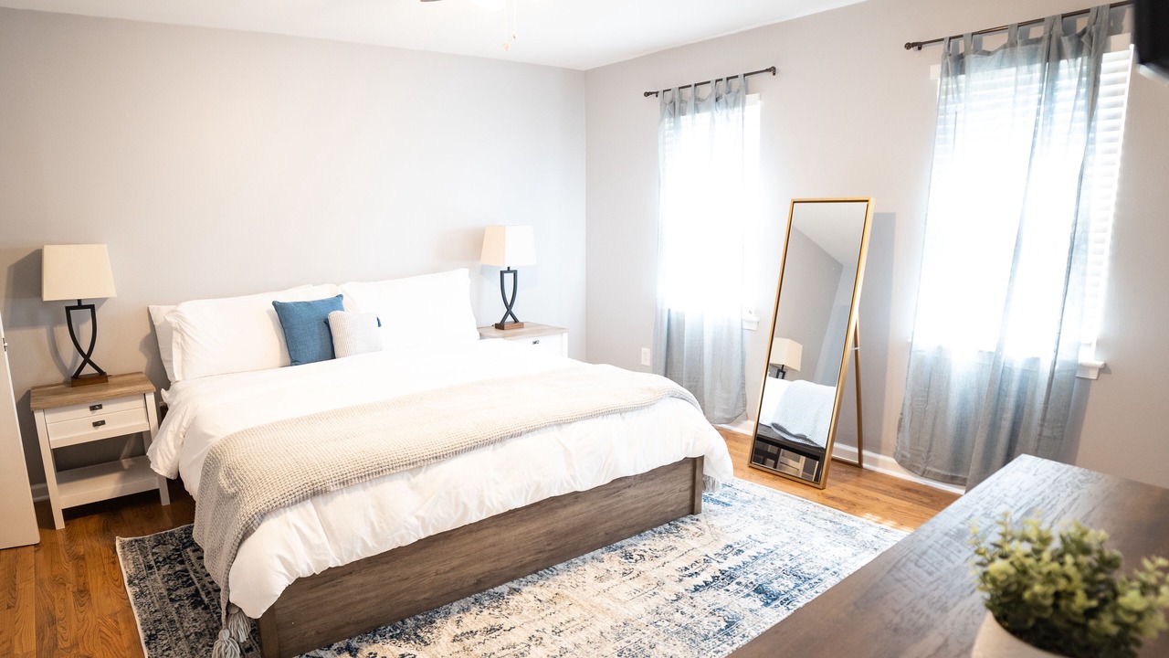 Photo of Bedroom in Northwest