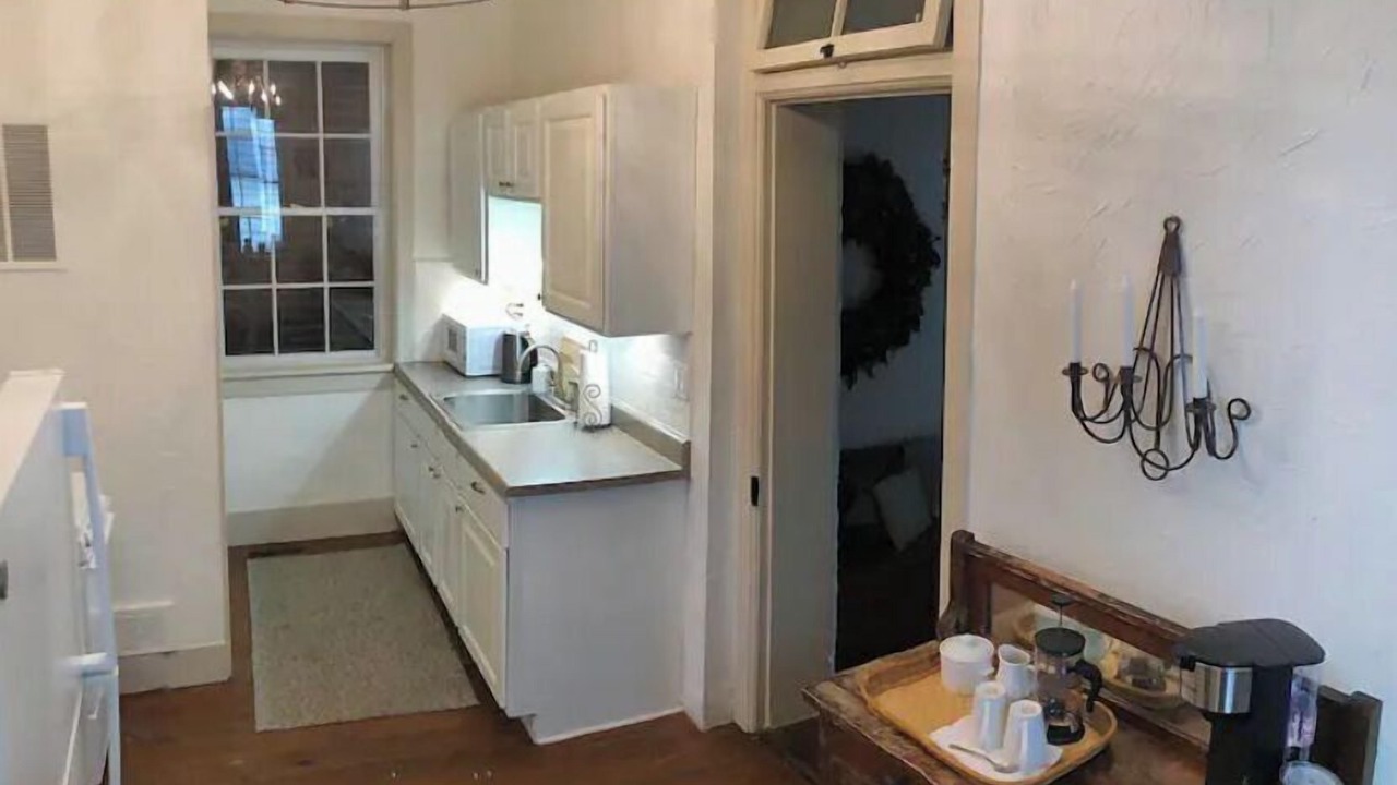 Photo of Kitchen in Lake Forest Estates