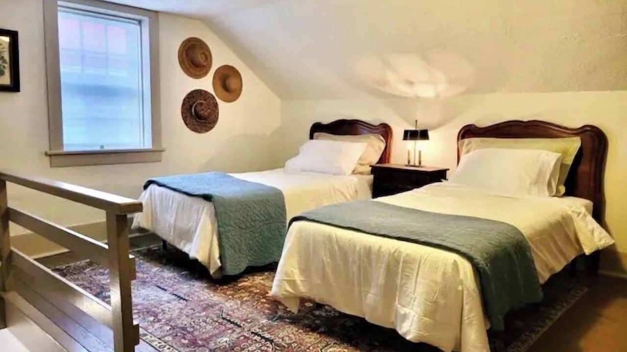 Photo of Bedroom in Lake Forest Estates