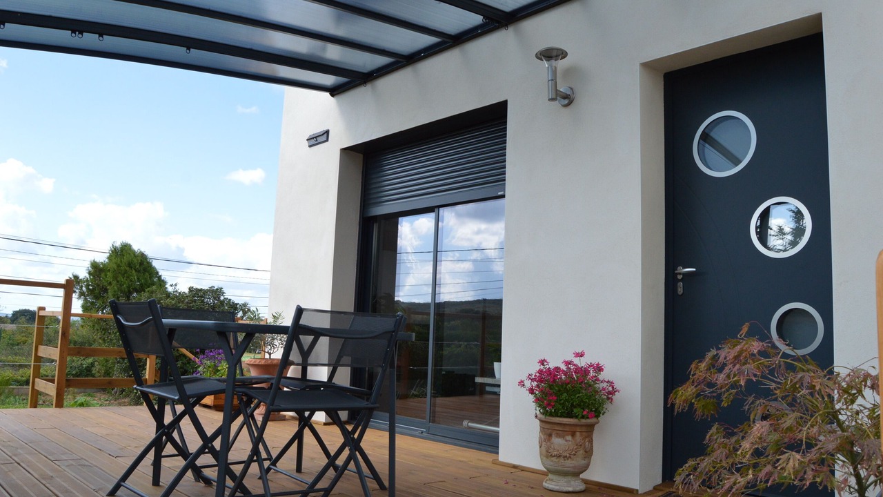 Photo of Outdoor in Flaux