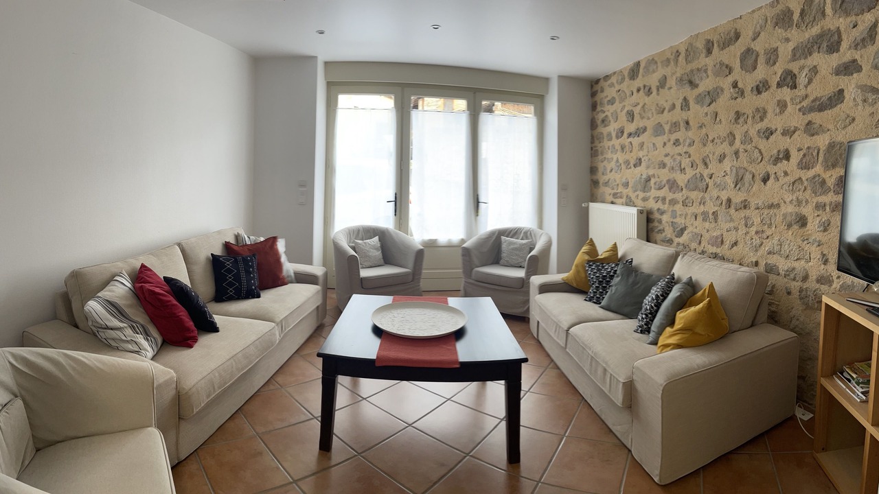 Photo of Livingroom in Saint-Quentin-sur-Sauxillanges