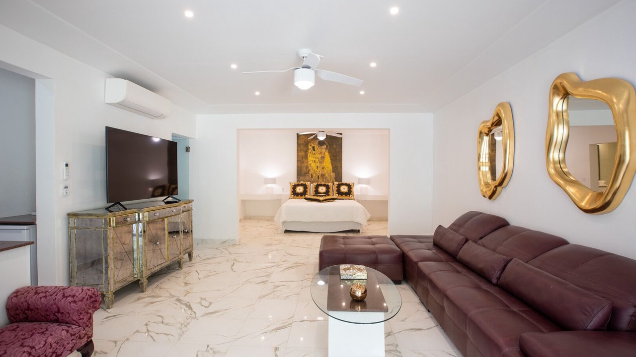 Photo of Others in Les Terres Basses