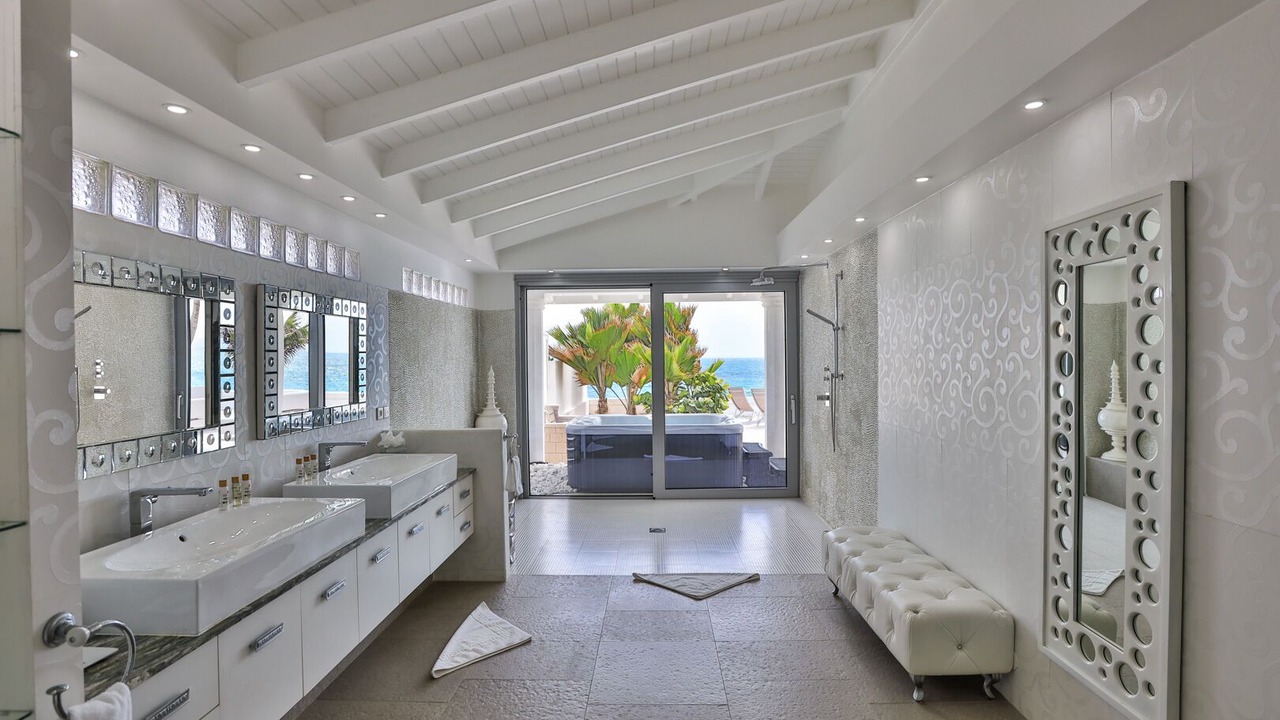 Photo of Others in Les Terres Basses