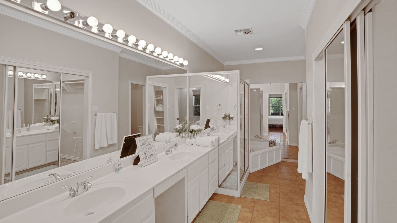 Photo of Bathroom in South Side