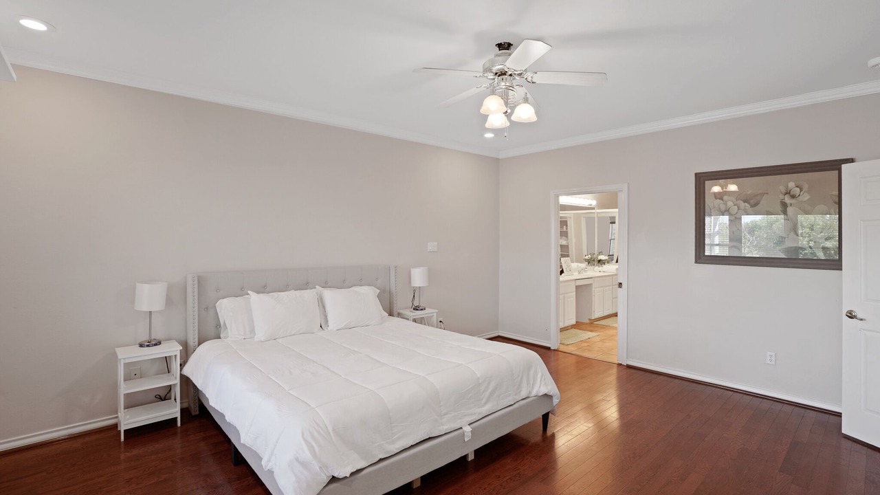 Photo of Bedroom in South Side