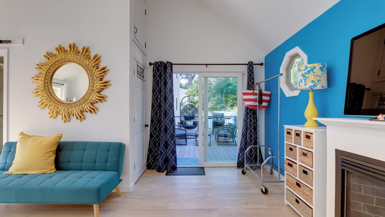 Photo of Livingroom in Marstons Mills