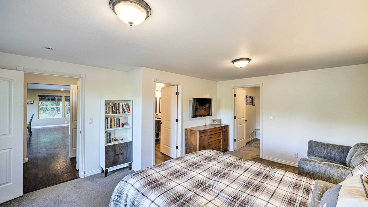 Photo of Bedroom in Concrete