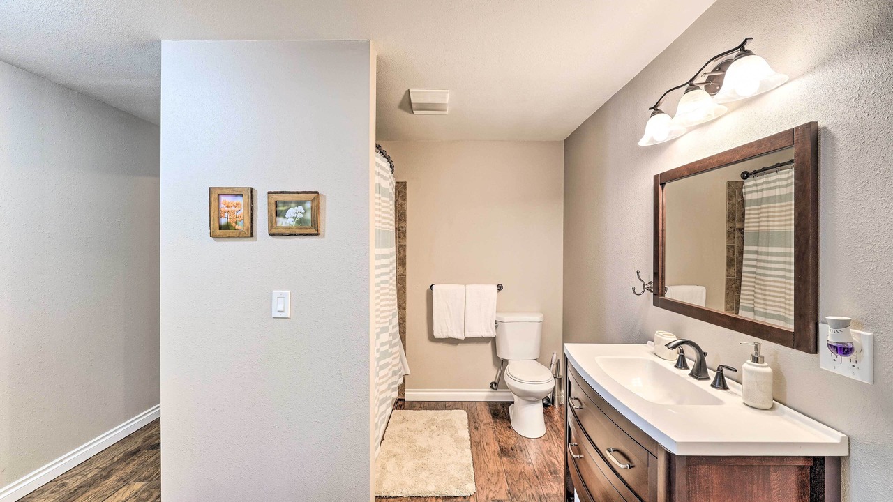 Photo of Bathroom in Concrete