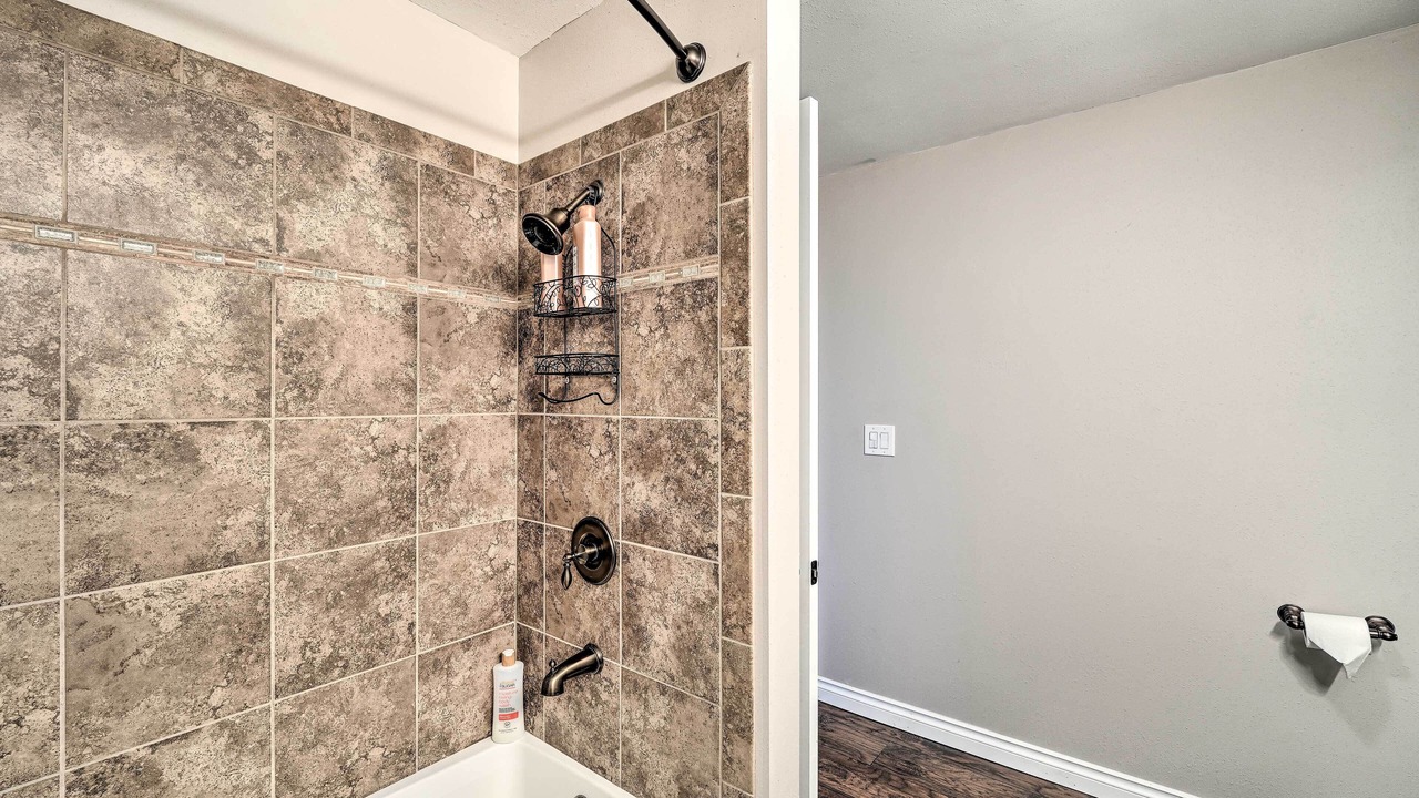 Photo of Bathroom in Concrete