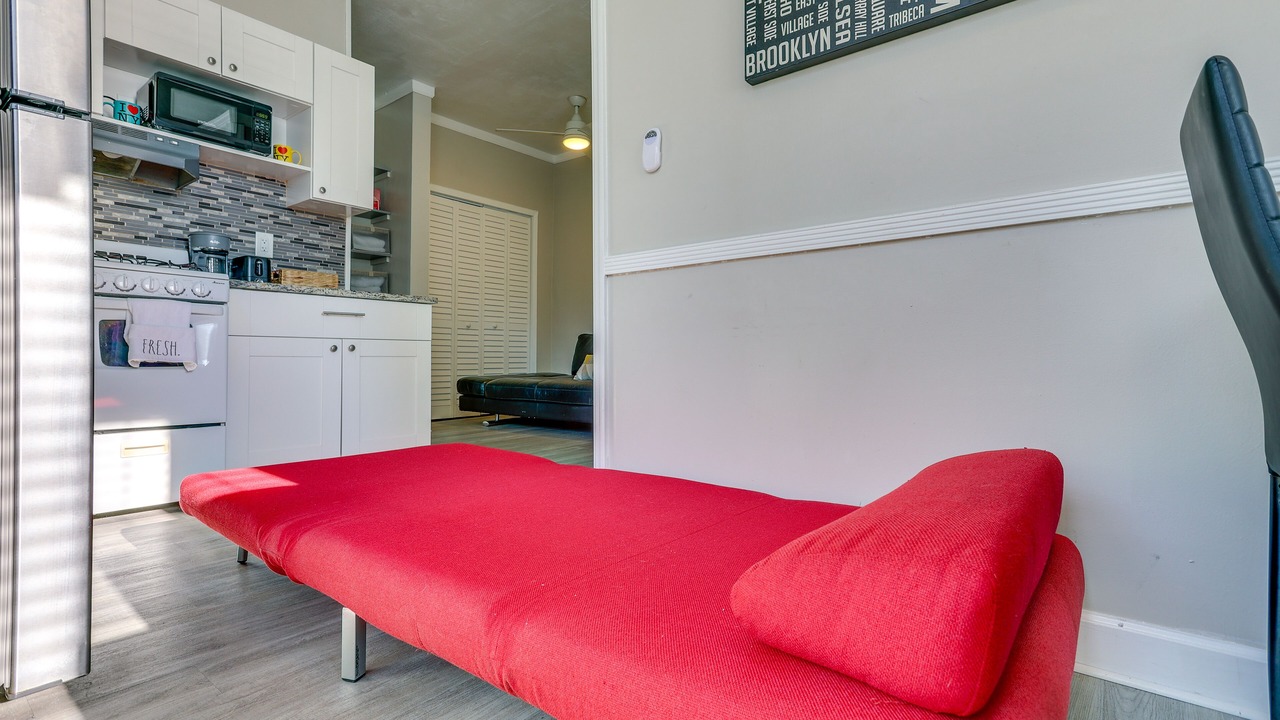 Photo of Others in Mid Beach