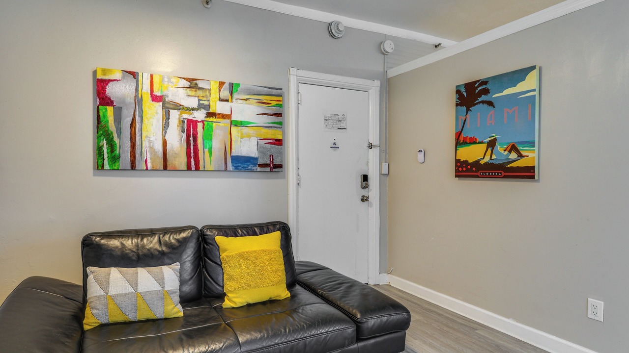 Photo of Others in Mid Beach