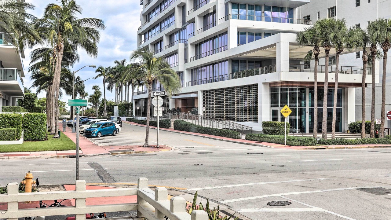 Photo of Others in Mid Beach