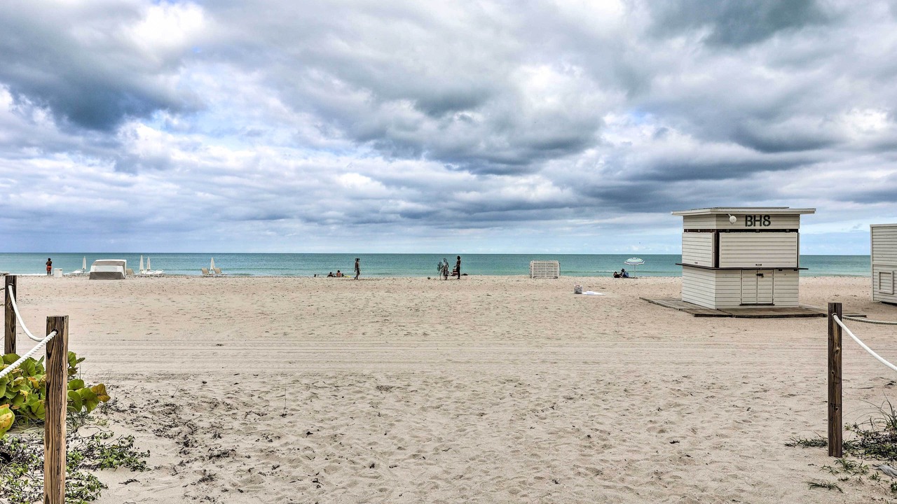 Photo of Others in Mid Beach