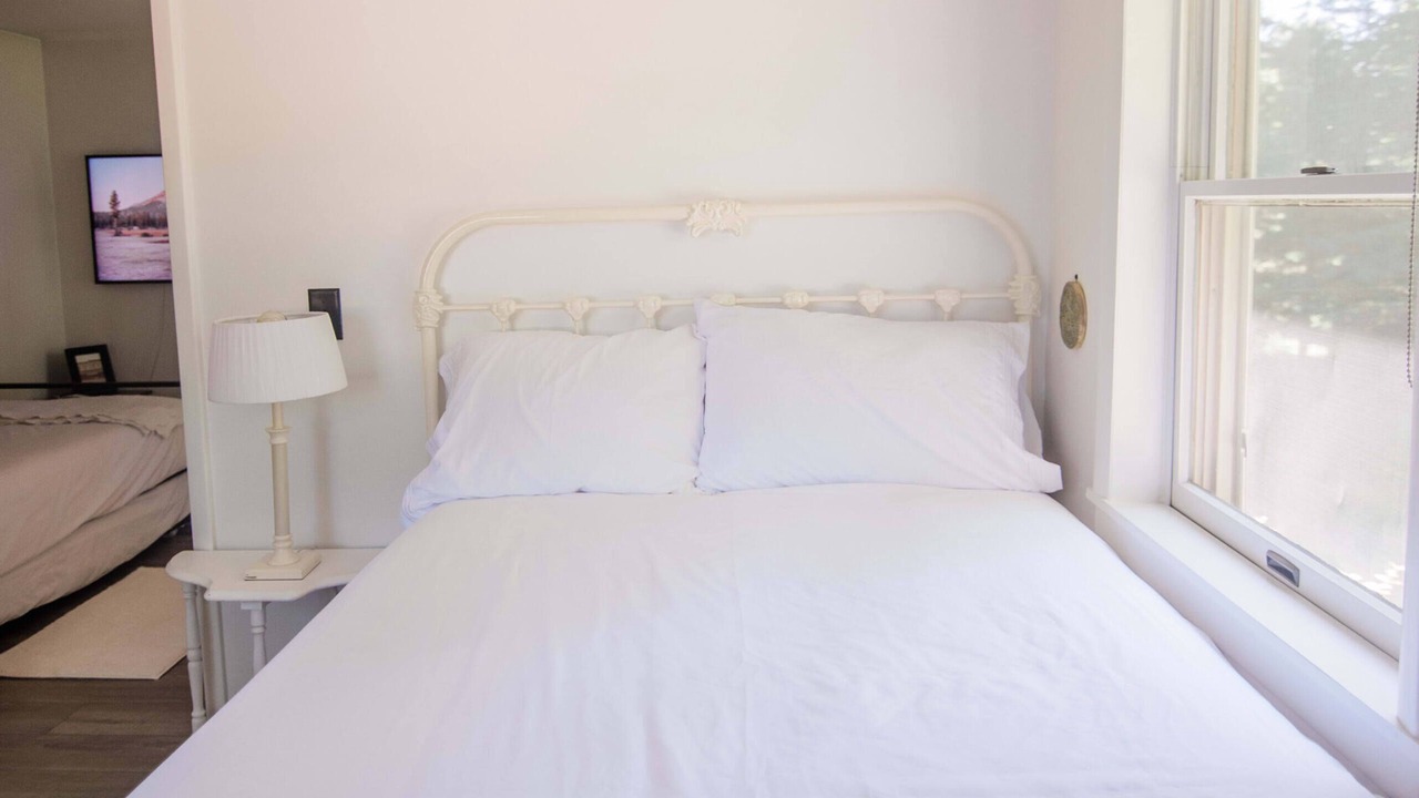 Photo of Bedroom in Central Lake