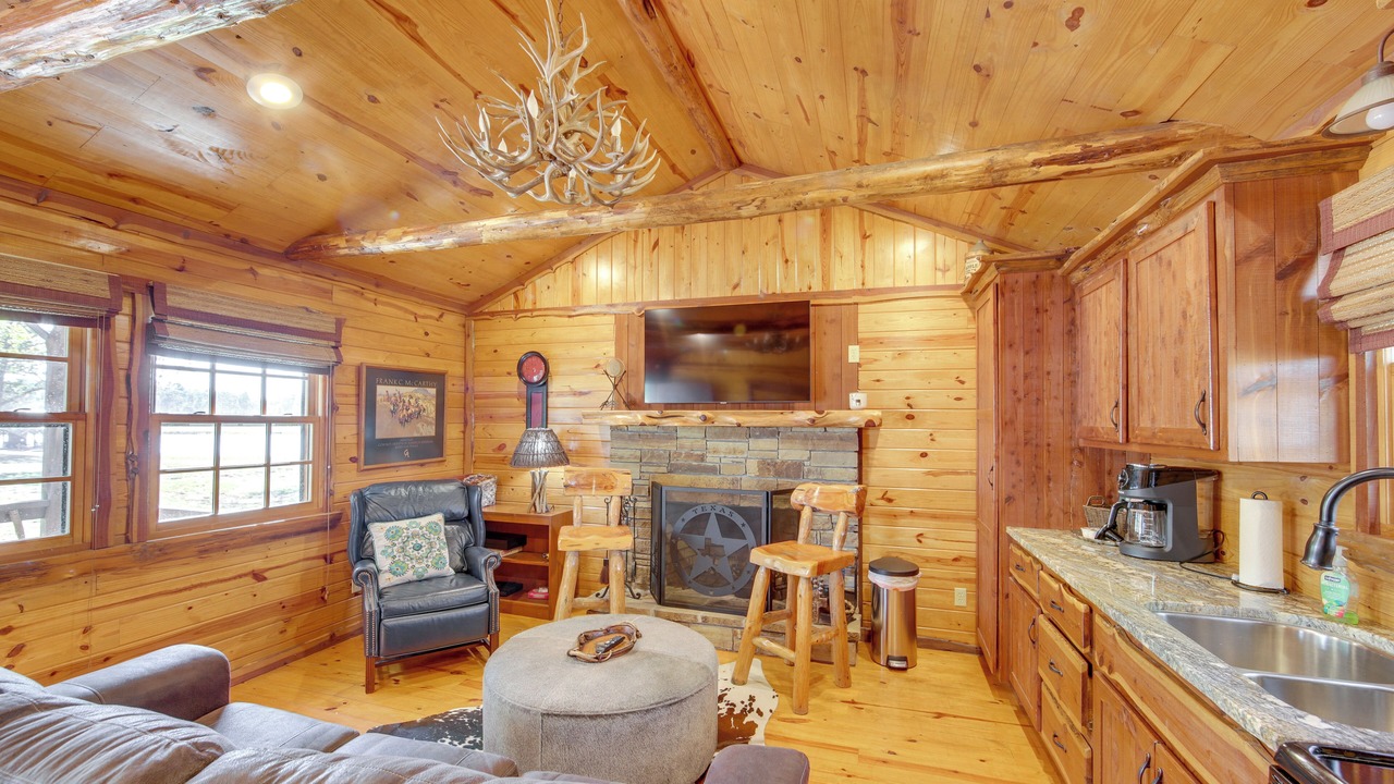 Photo of Livingroom in Edom