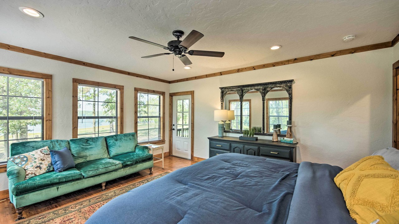 Photo of Bedroom in Edom