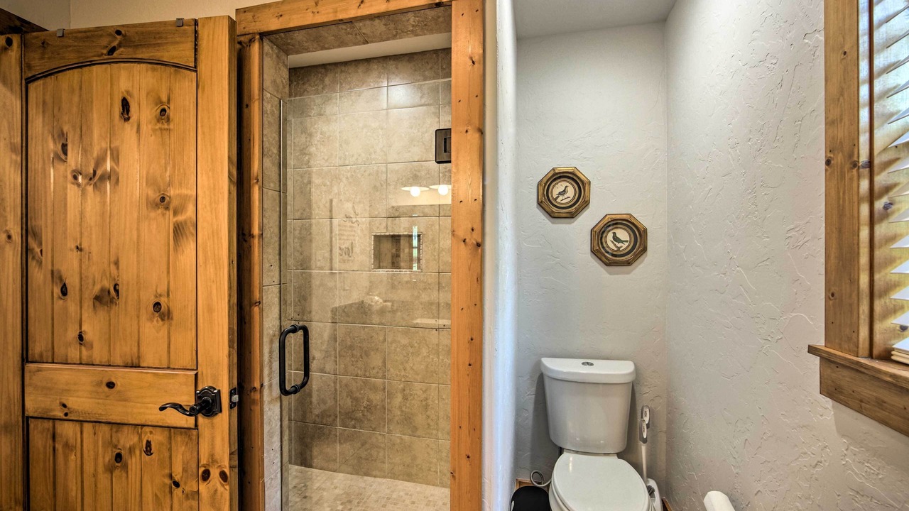 Photo of Bathroom in Edom