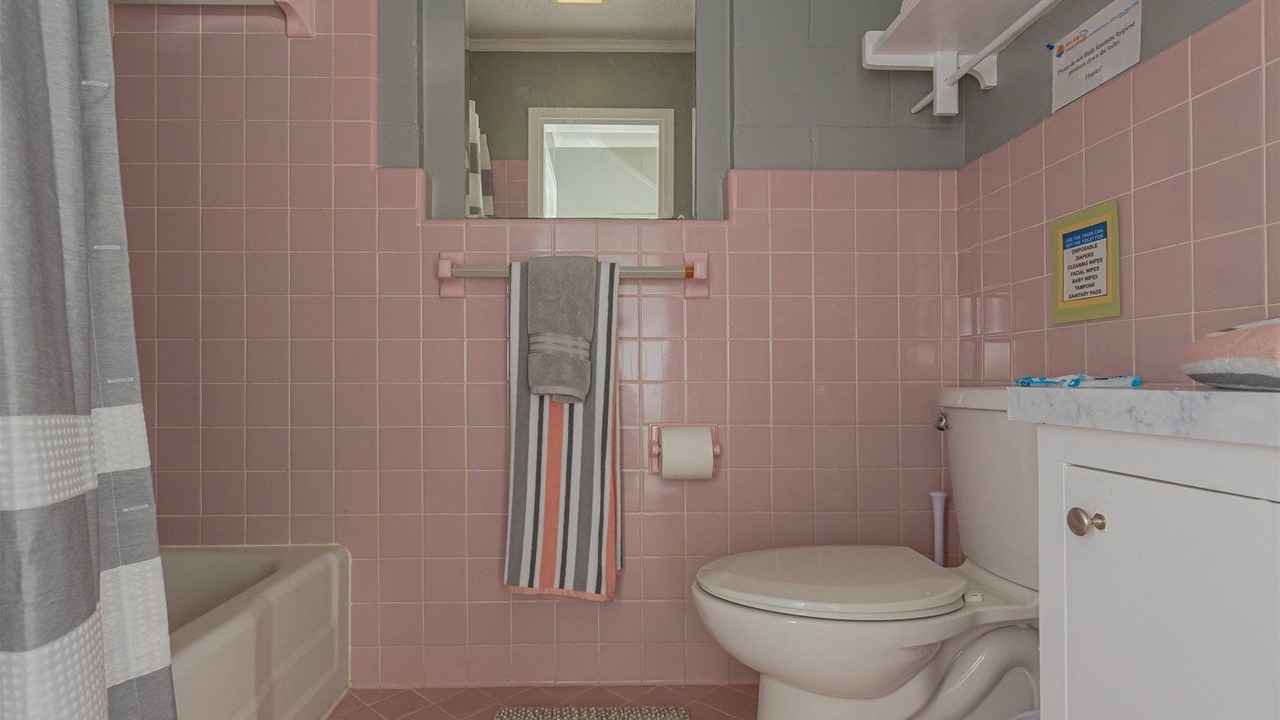 Photo of Bathroom in Lamar