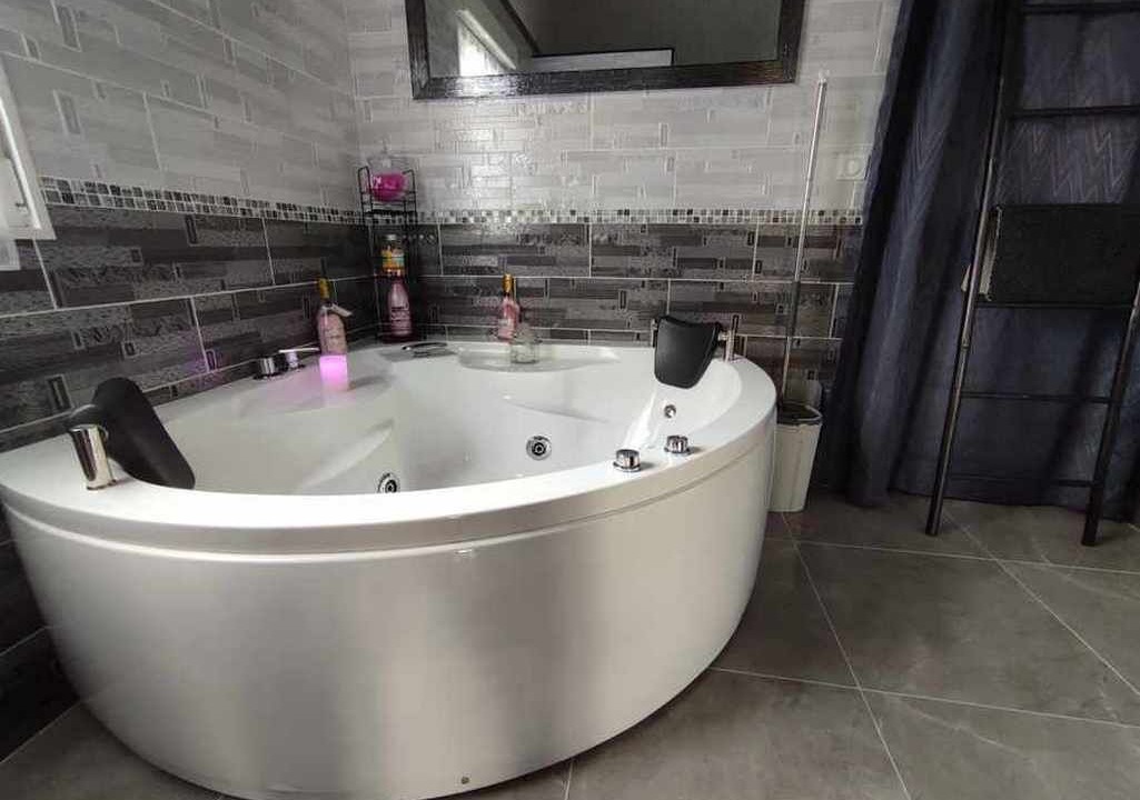 Photo of Bathroom in Carcassonne