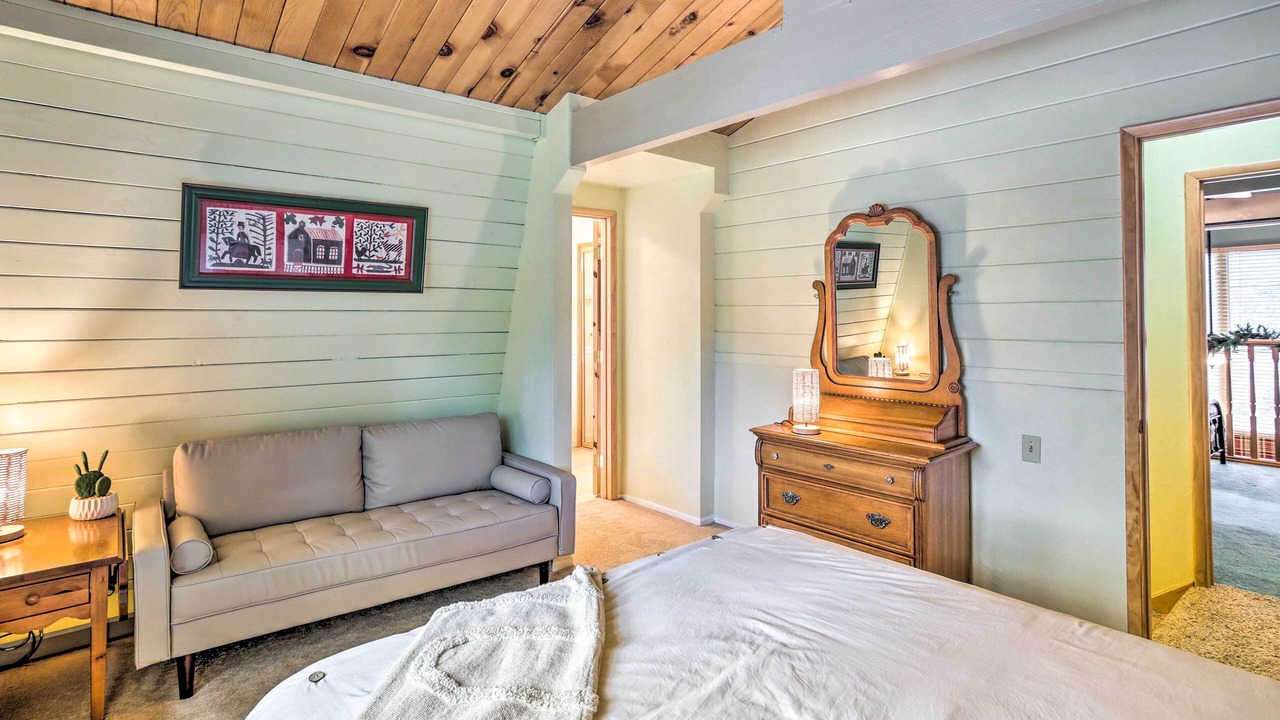 Photo of Bedroom in Whispering Forest