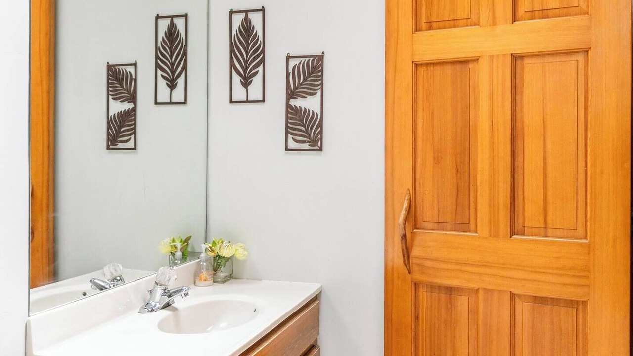 Photo of Bathroom in Volcano