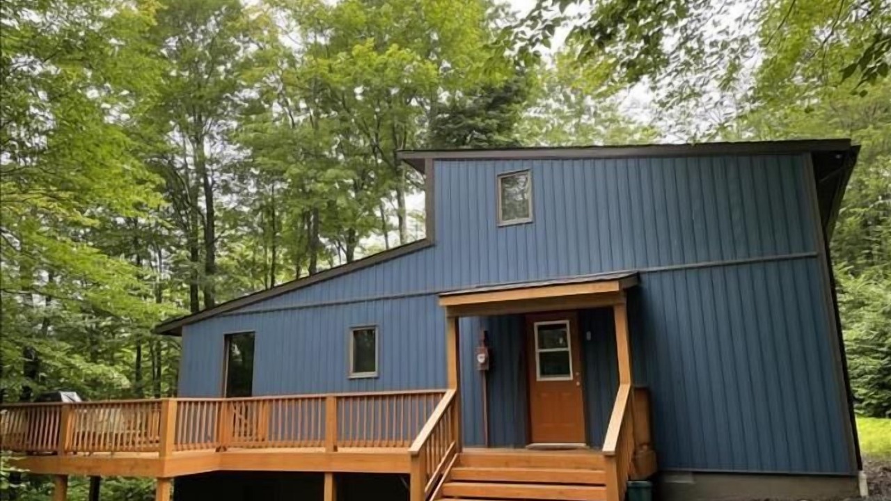 Photo of Outdoor in Old Timberline
