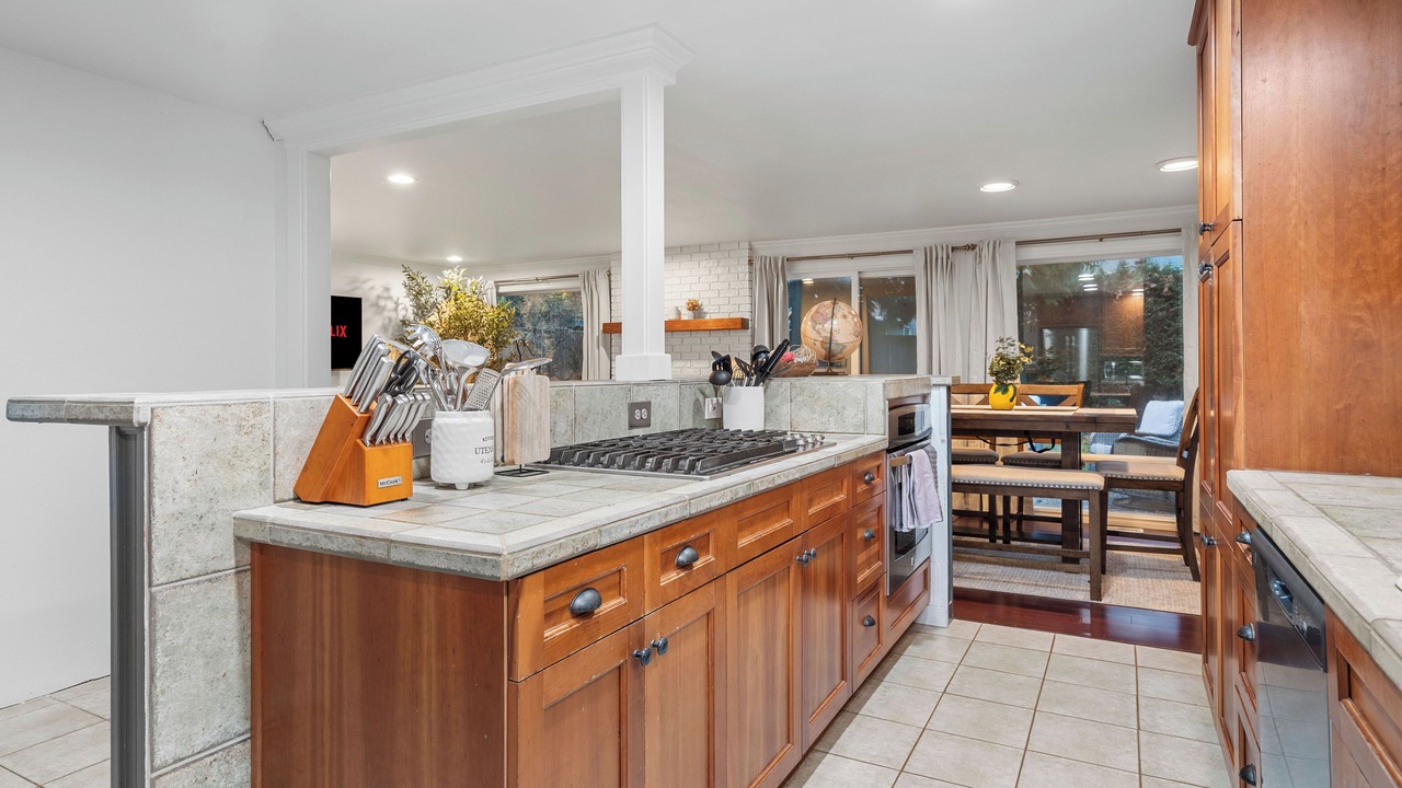 Photo of Kitchen in Education Hill