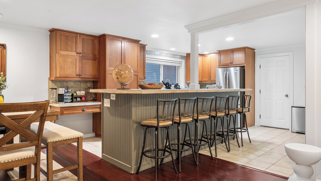 Photo of Others in Education Hill