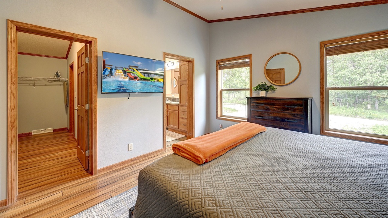 Photo of Bedroom in Wisconsin Dells