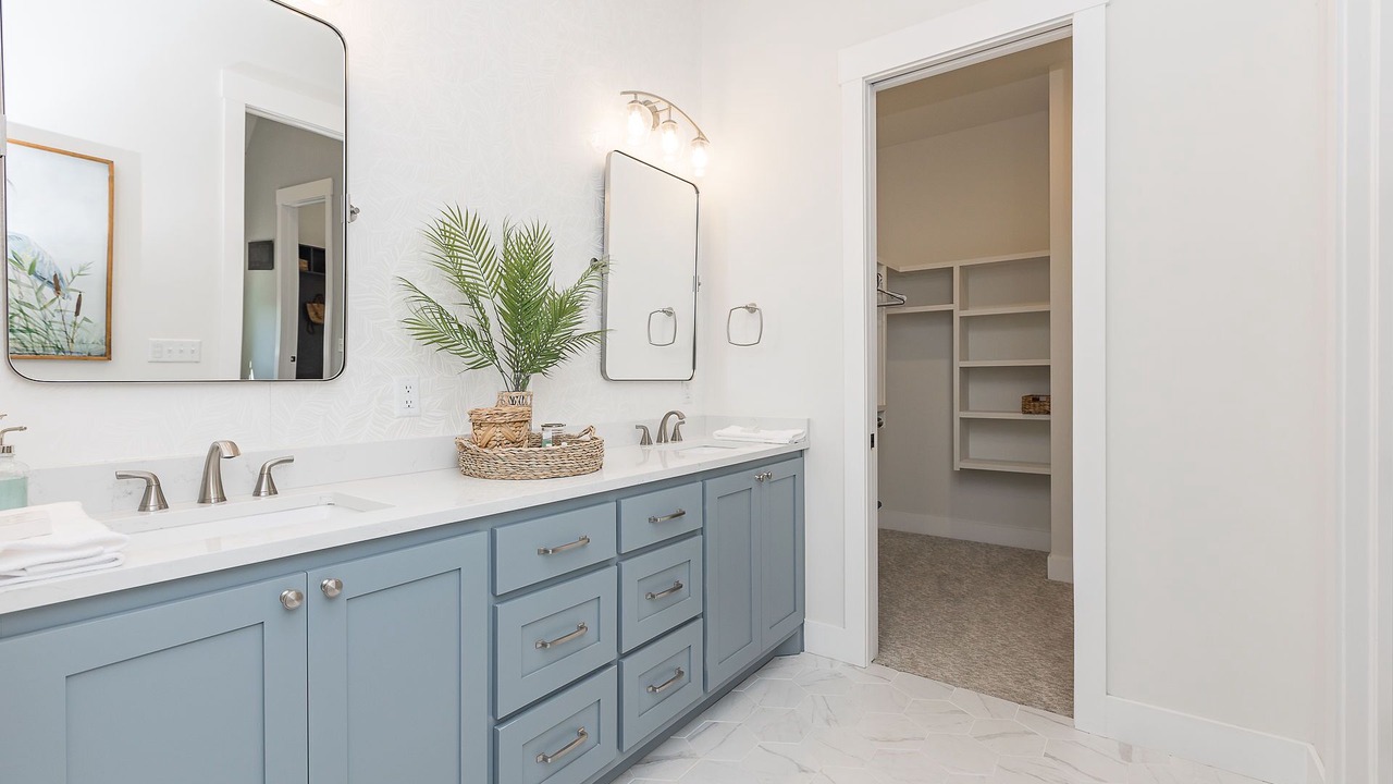 Photo of Bathroom in Carlton Landing