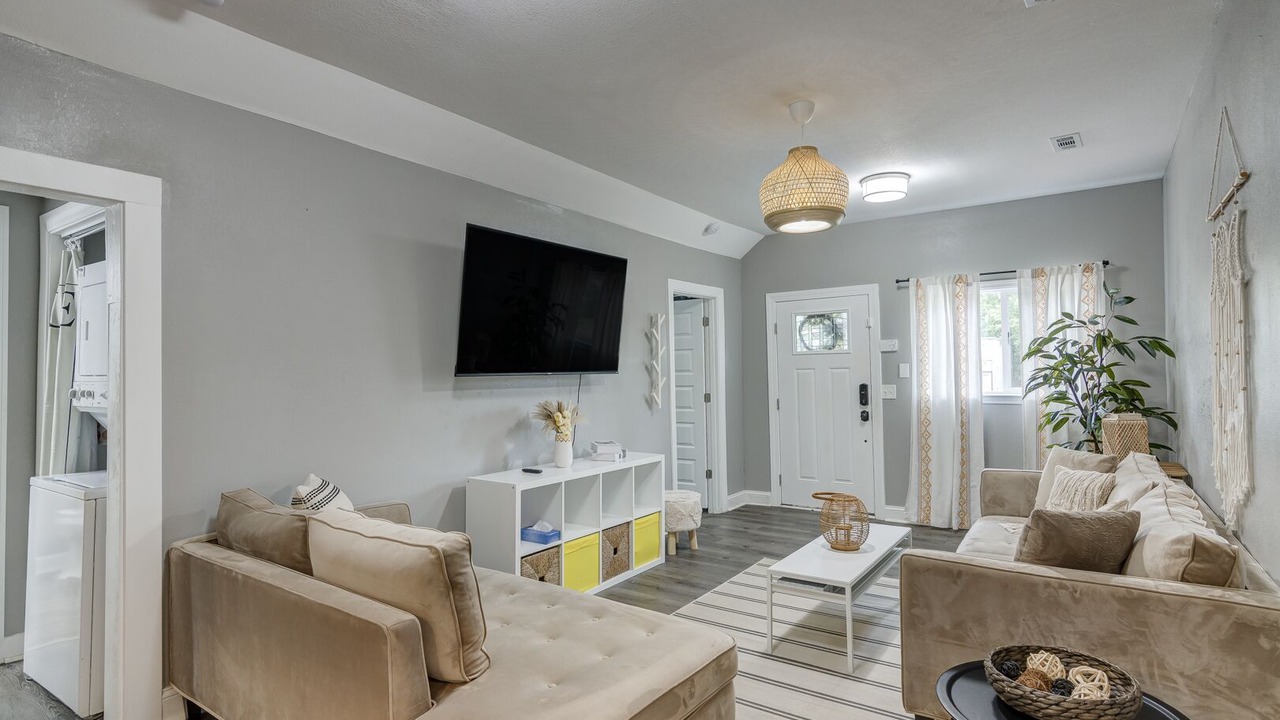 Photo of Livingroom in South Kansas City