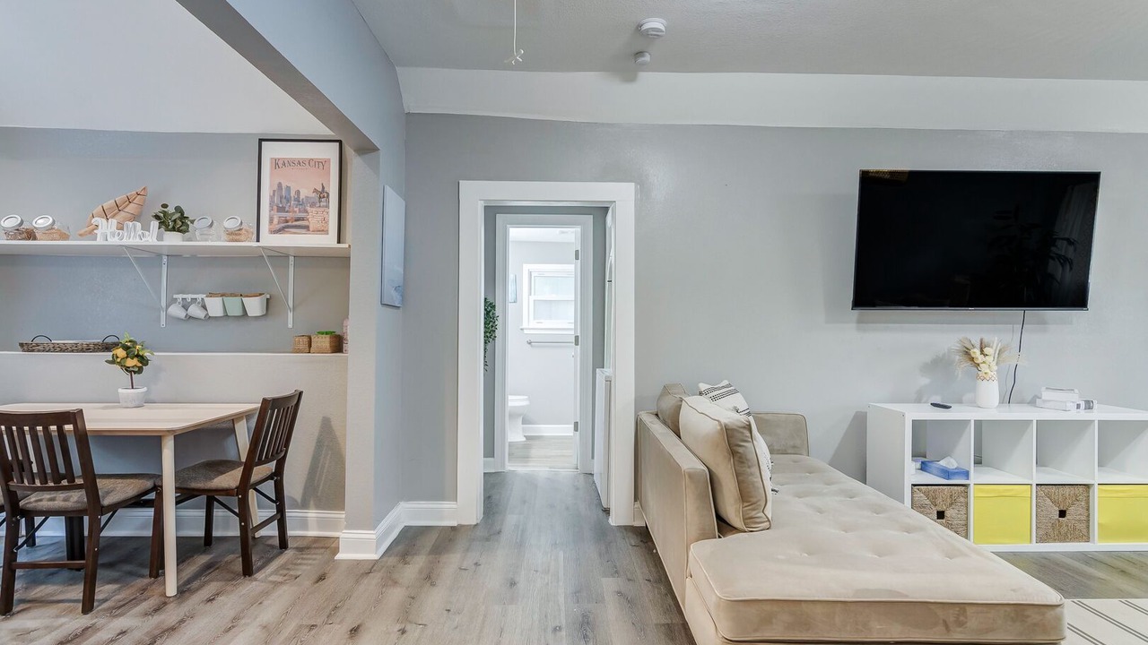 Photo of Livingroom in South Kansas City