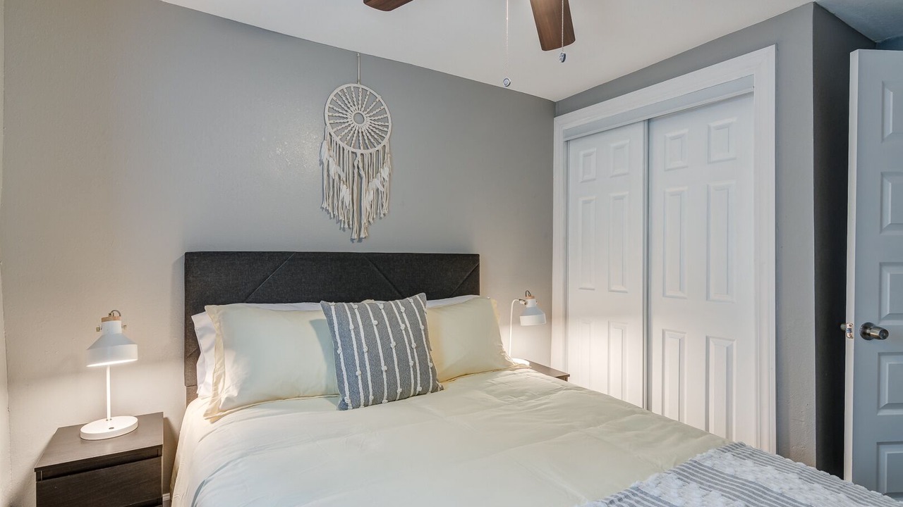Photo of Bedroom in South Kansas City