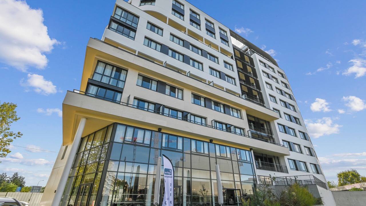Photo of Outdoor in Colombes