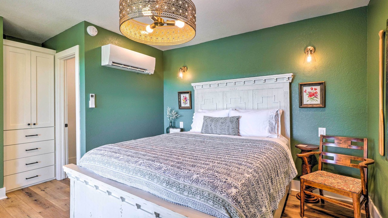 Photo of Bedroom in Arrow Point