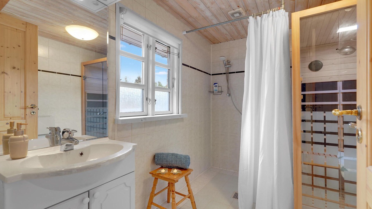 Photo of Bathroom in Skovgaarde