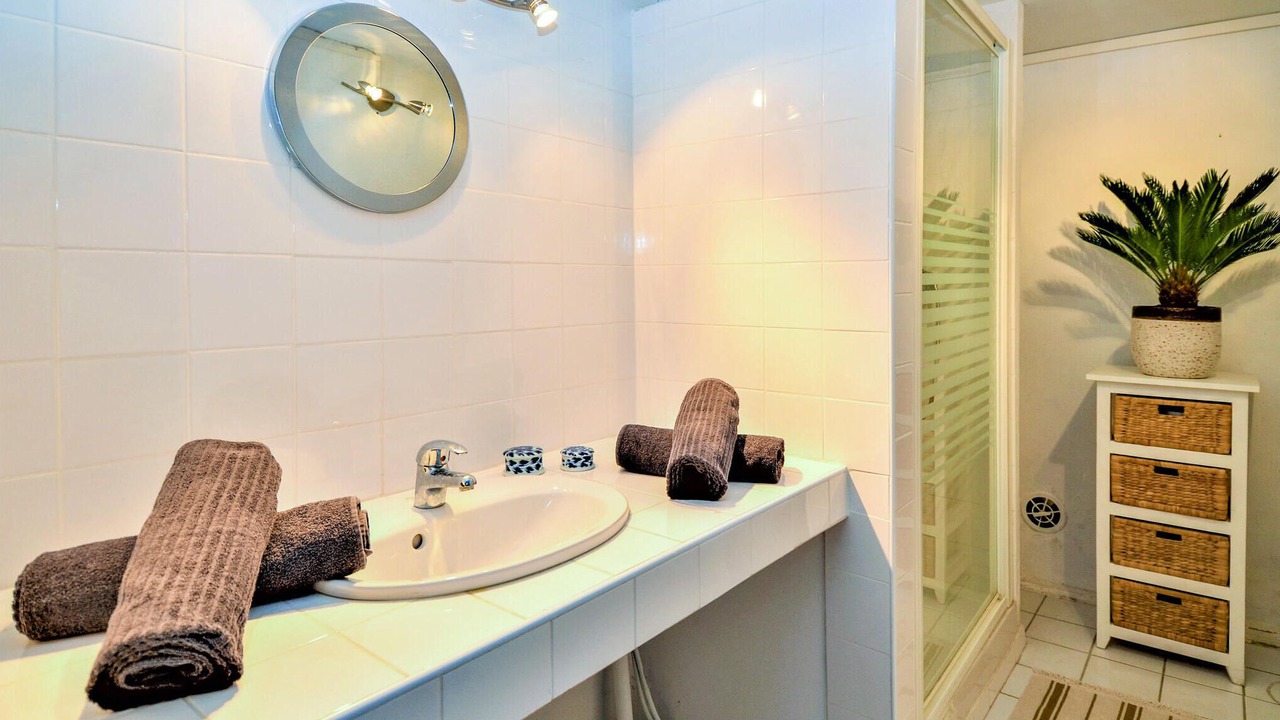 Photo of Bathroom in Mornas