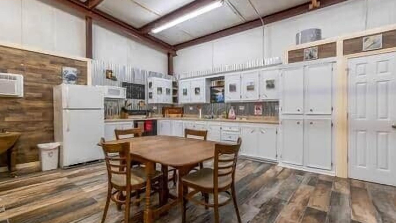 Photo of Kitchen in Butte La Rose