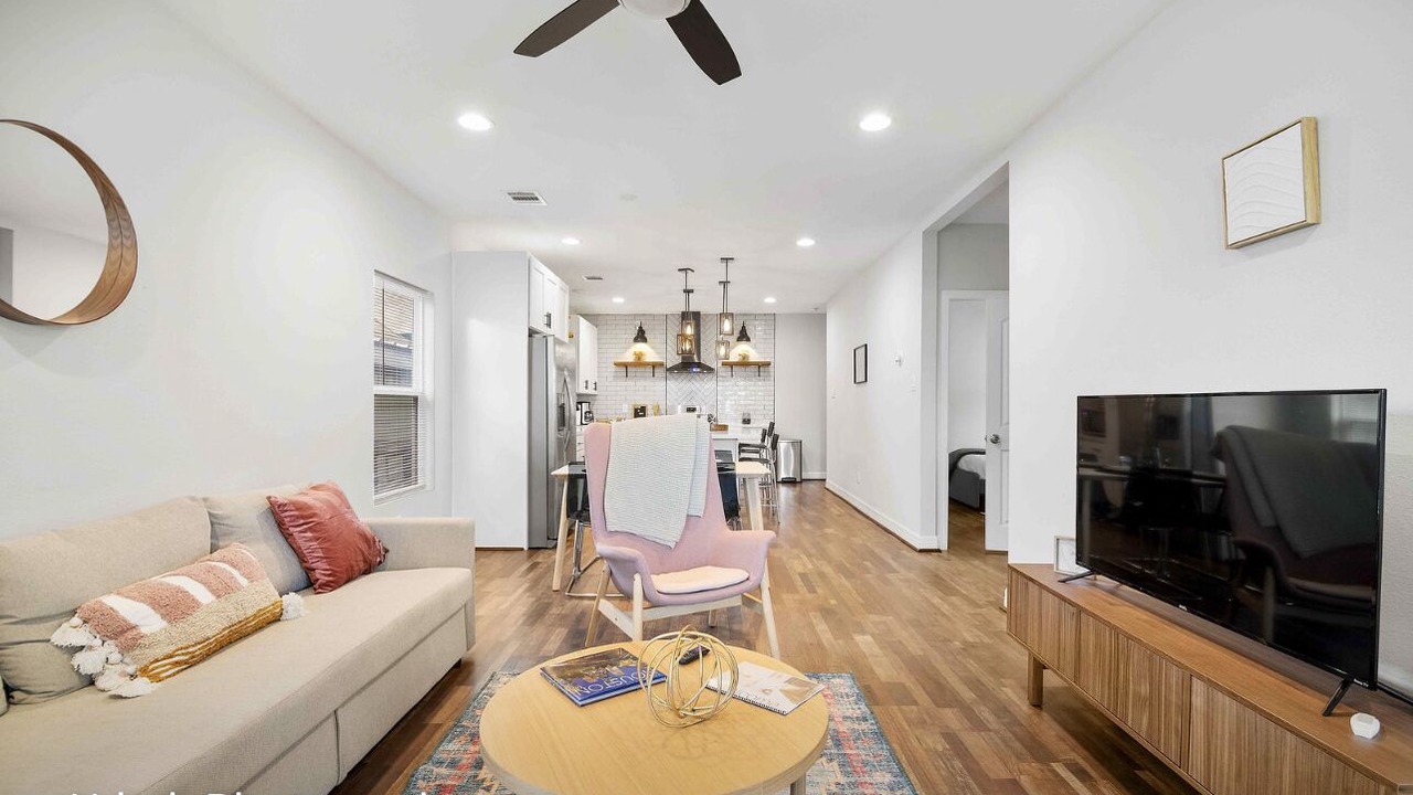 Photo of Livingroom in Greater East End