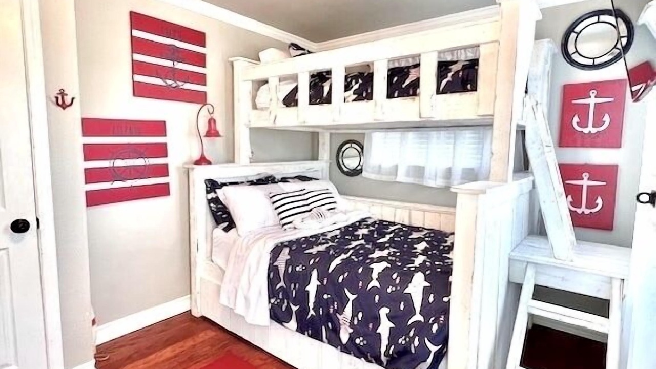 Photo of Bedroom in Canyon Lake