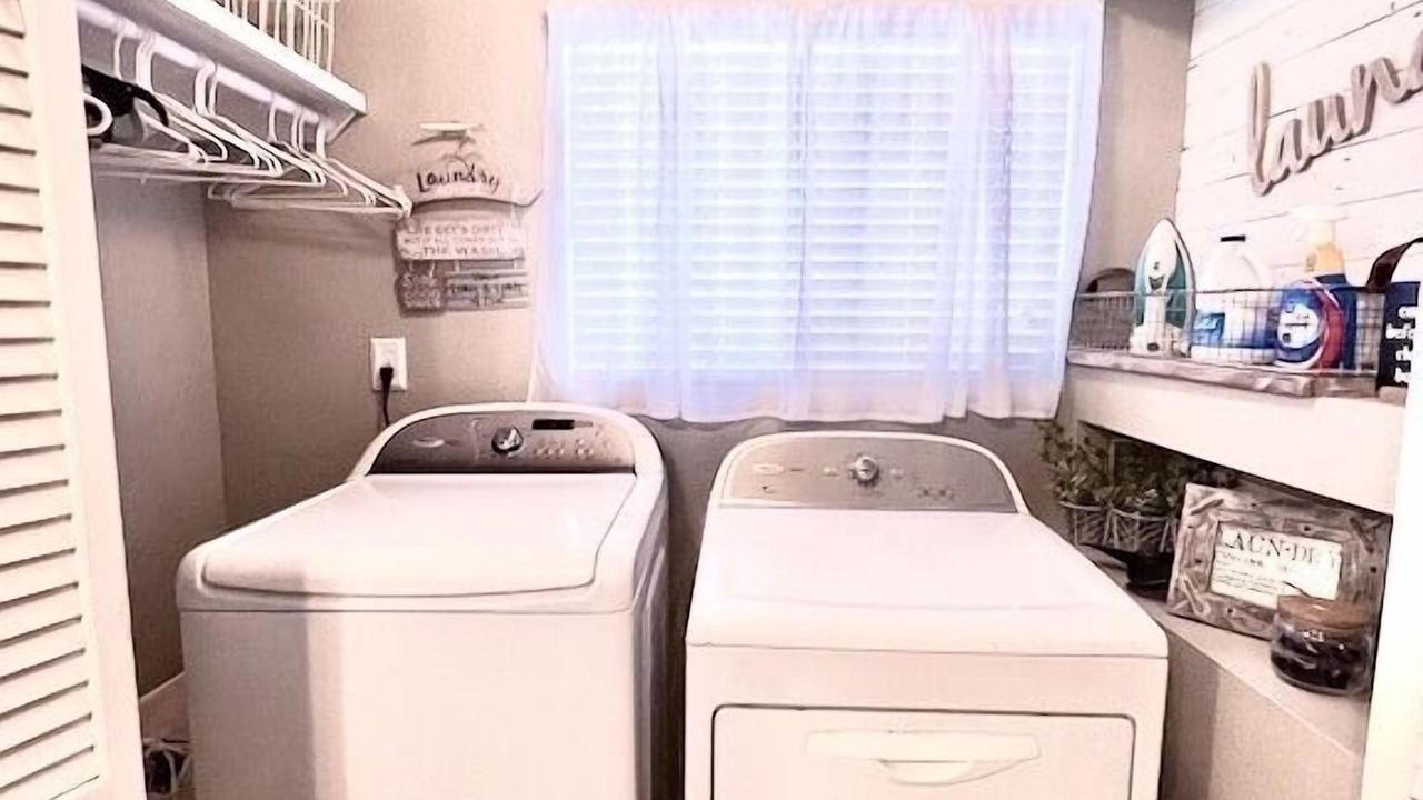 Photo of Bedroom in Canyon Lake