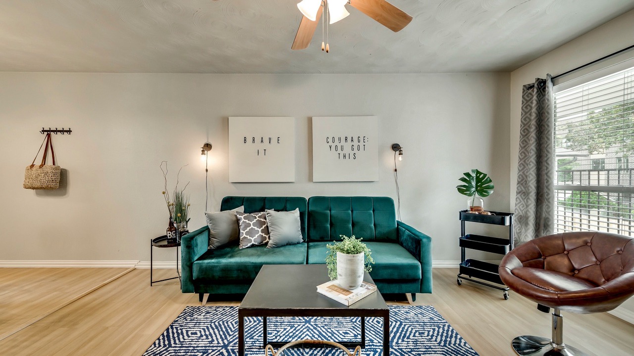 Photo of Livingroom in Old East Dallas
