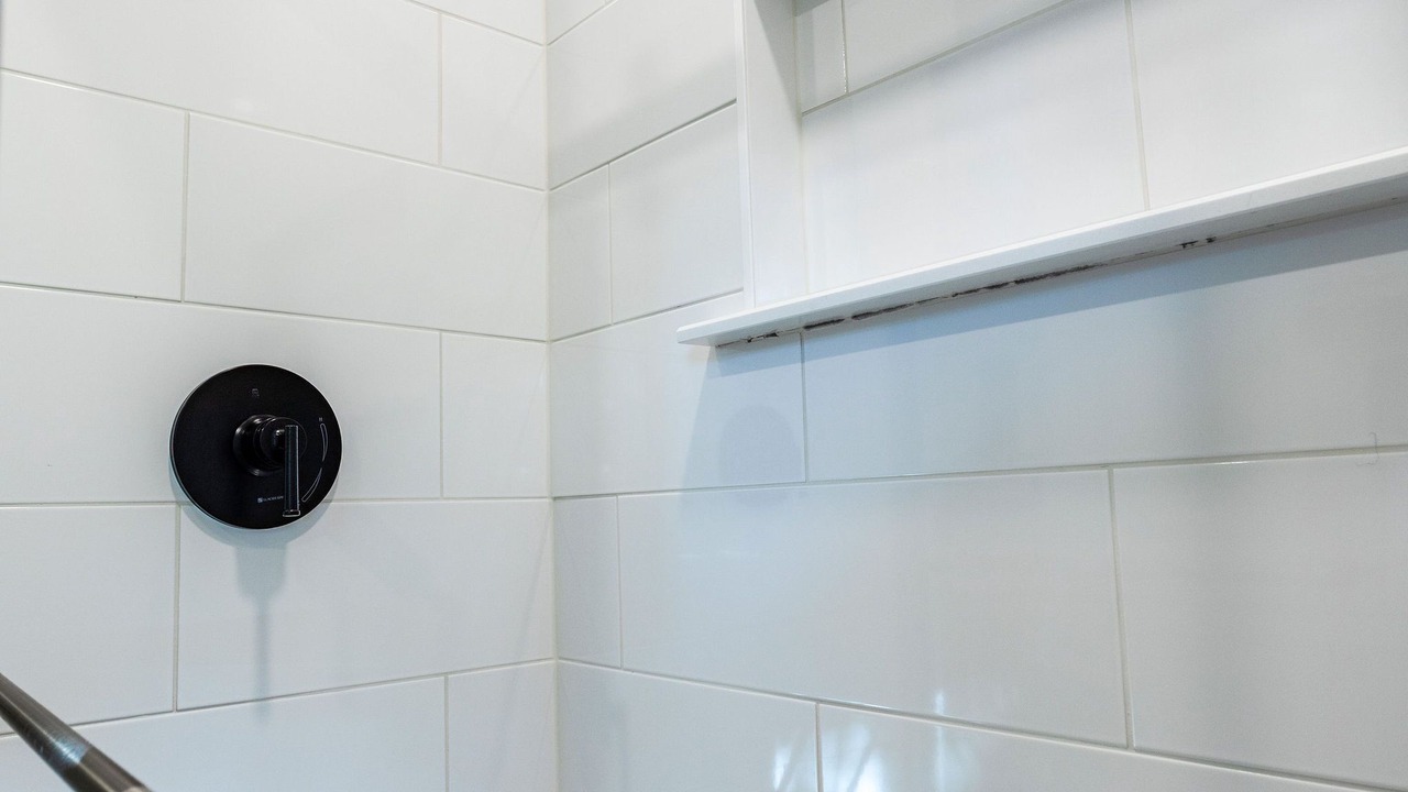 Photo of Bathroom in Lacy-Lakeview